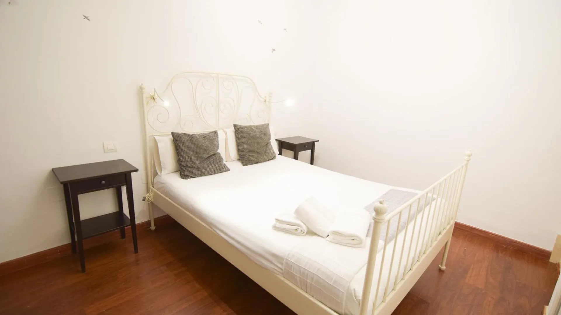 Letmalaga Economy Bishop Orchard Daire