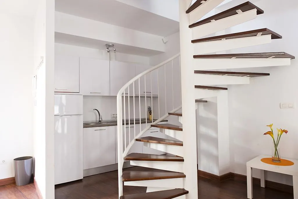 Letmalaga Economy Bishop Orchard Apartment 0*, Malaga
