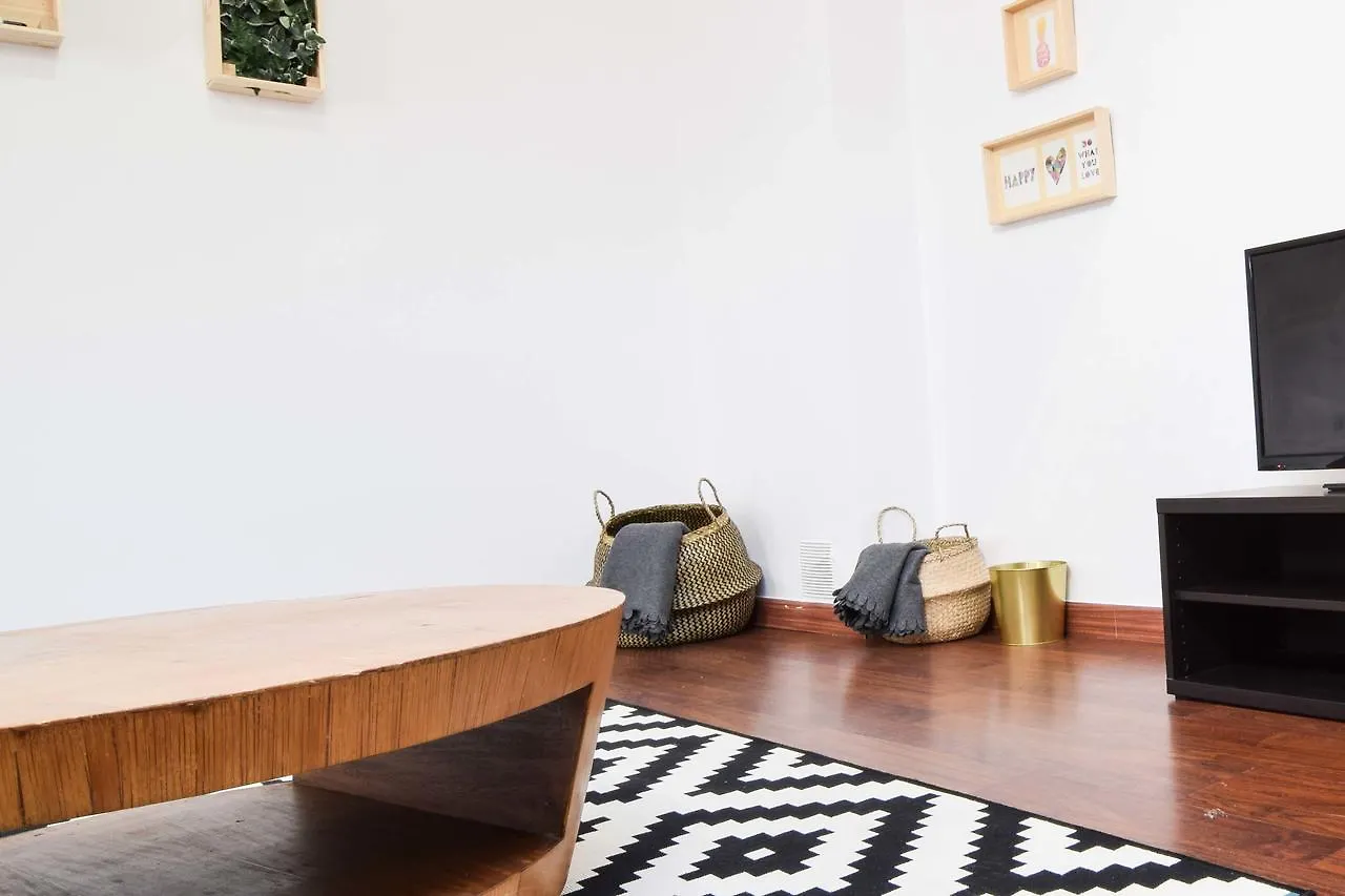 Letmalaga Economy Bishop Orchard Apartment 0*, Malaga